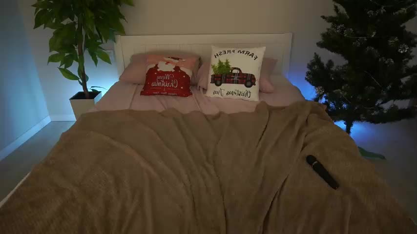 NikkiGold Adult Chat December 22, 2025