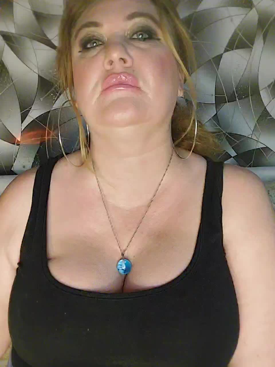 -Your_dream- Adult Chat December 22, 2025