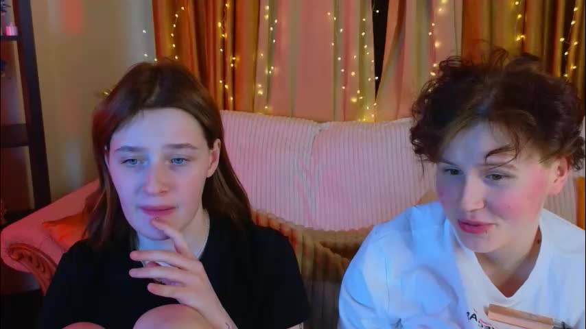 berry_assortment Adult Chat December 22, 2025