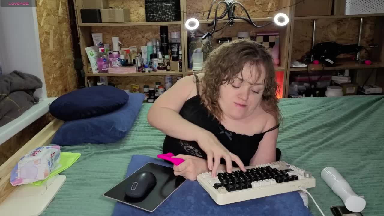 MiniNatali Adult Chat December 22, 2025