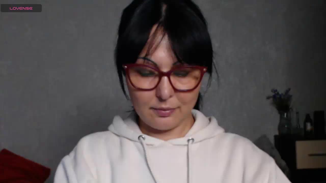 ZaRaZaTvOyA Adult Chat December 22, 2025