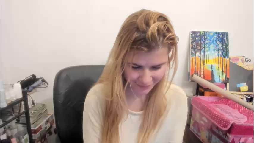 artsyandcraftsy_ Adult Chat December 23, 2025