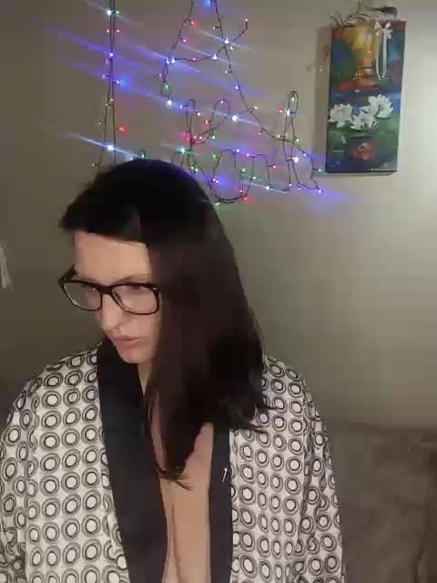 LUKONTA Adult Chat December 23, 2025