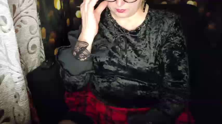 Golden_Lady Adult Chat December 23, 2025