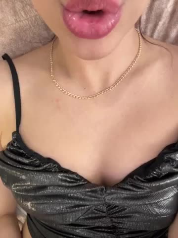 Juicy_Cat Adult Chat December 23, 2025