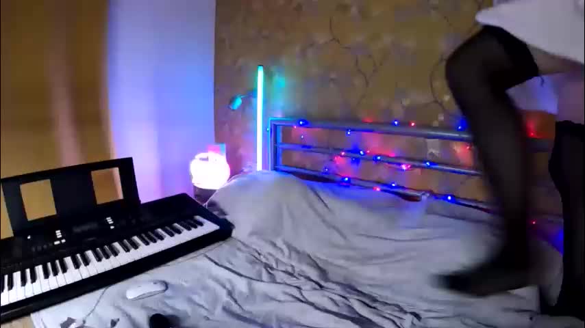 olivka_flower Adult Chat December 23, 2025