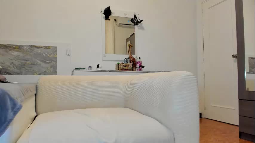 anisialuna_ Adult Chat December 23, 2025