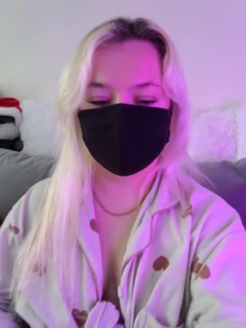 Alicekitty Adult Chat December 23, 2025