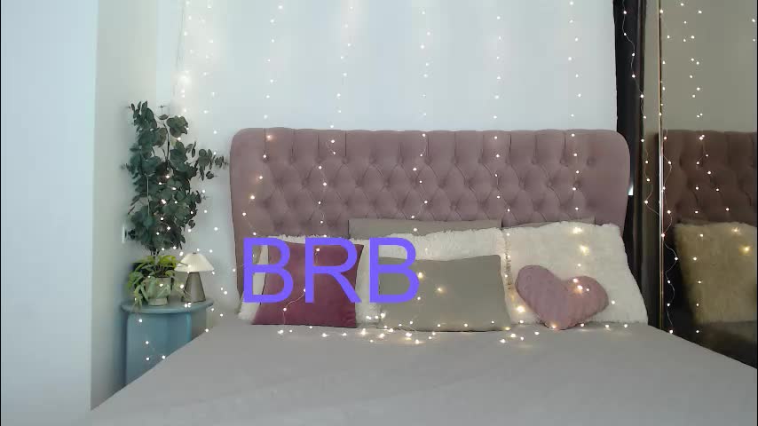 little_cu1tie Adult Chat December 23, 2025