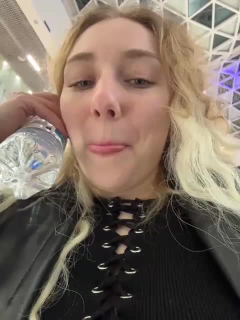 JJane- Adult Chat December 23, 2025