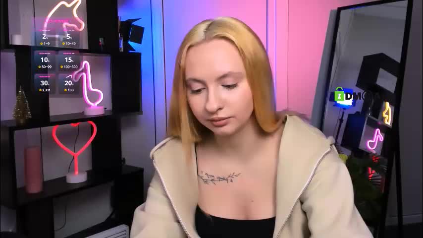 mila_glow Adult Chat December 23, 2025