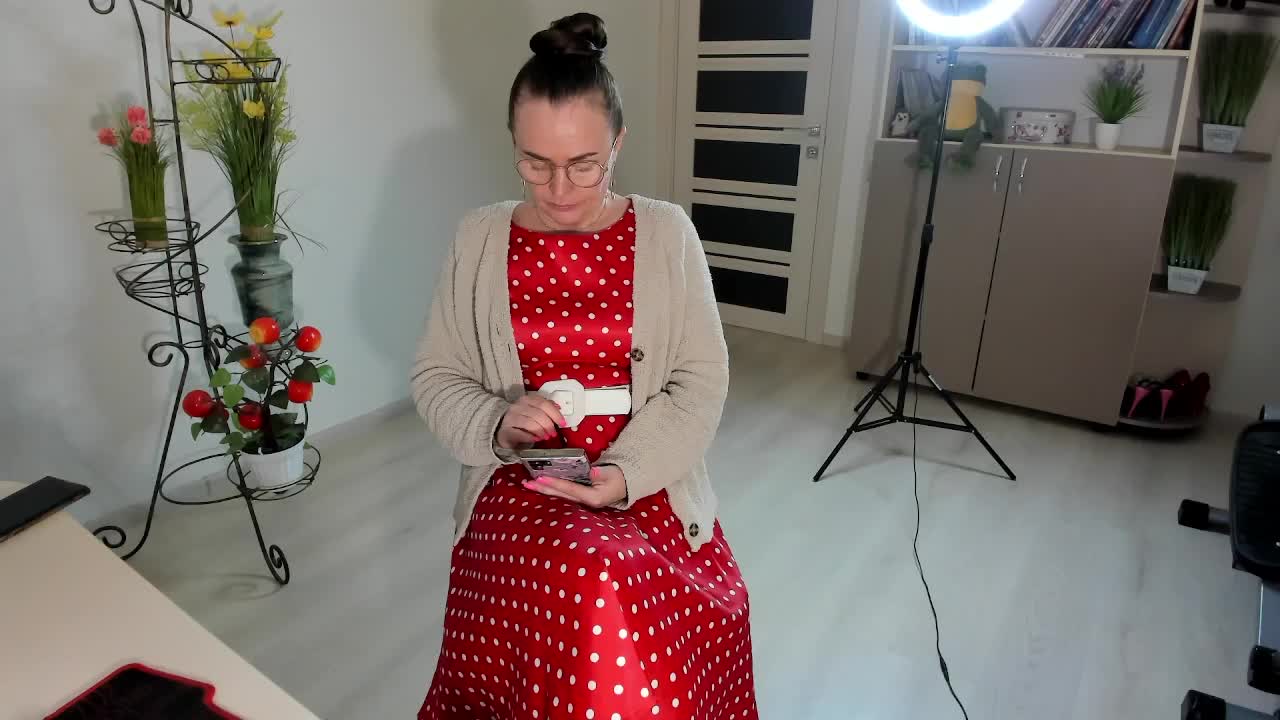 -Michelle- Adult Chat December 23, 2025