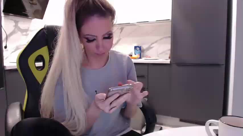 blondalina Adult Chat December 23, 2025