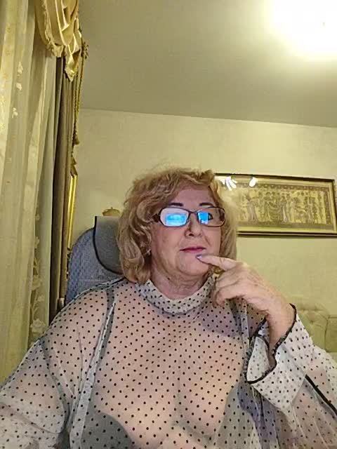 KarinkaSweet Adult Chat December 23, 2025