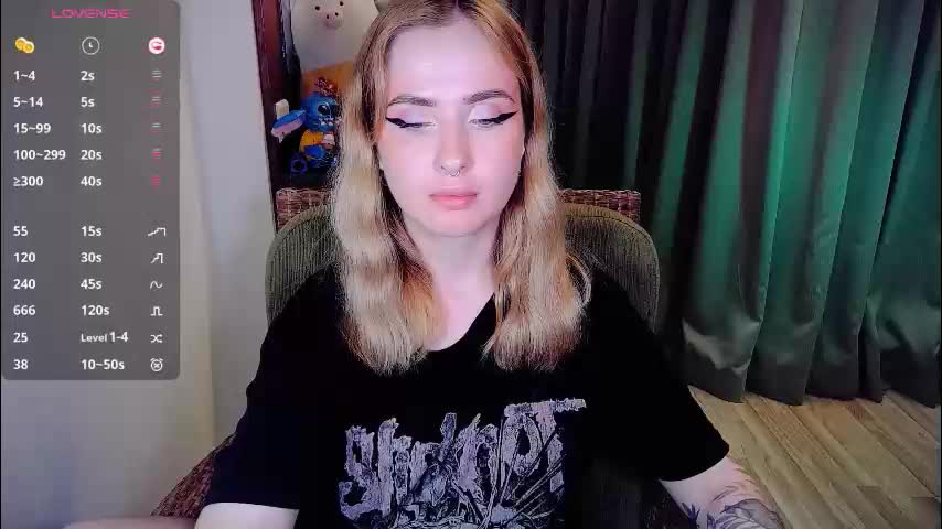 shyfoxxxy Adult Chat December 23, 2025