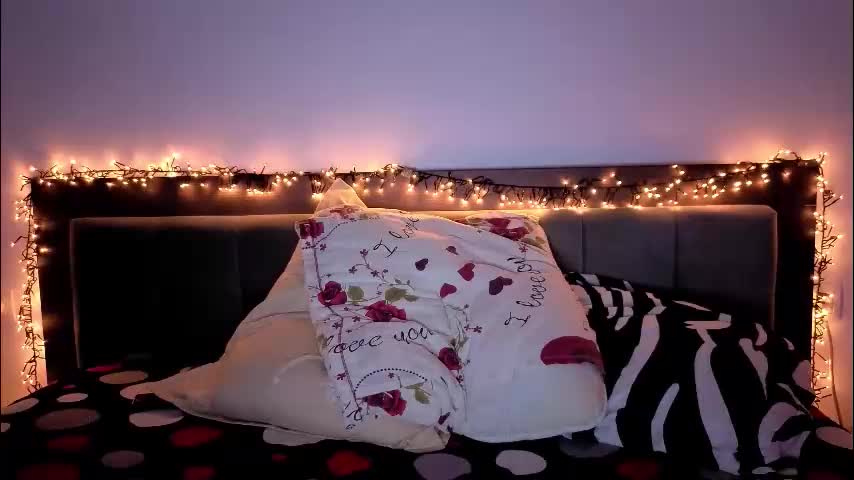 _just_a_simple_girl Adult Chat December 23, 2025