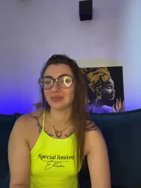 WILDGIRL Adult Chat December 23, 2025