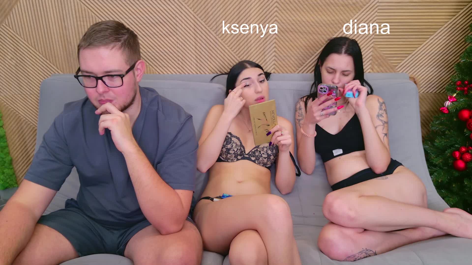 WebcamSlut Adult Chat December 23, 2025