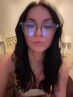 Karoleila_07 Adult Chat December 24, 2025