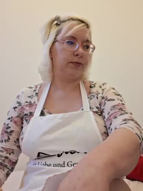 Vika211 Adult Chat December 23, 2025