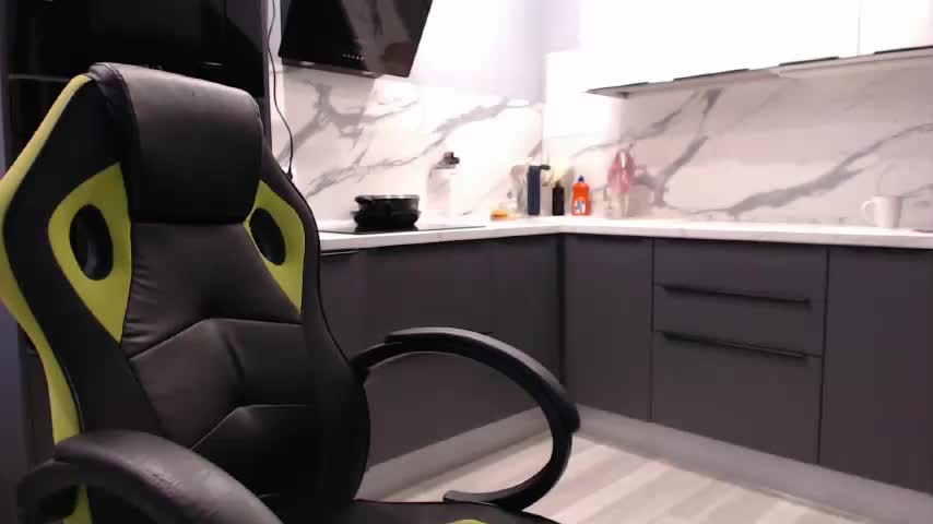 blondalina Adult Chat December 24, 2025