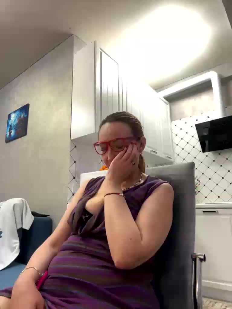 Pink-Lips Adult Chat December 24, 2025