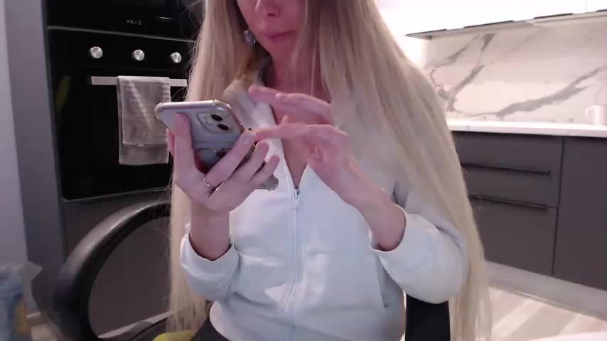 blondalina Adult Chat December 24, 2025