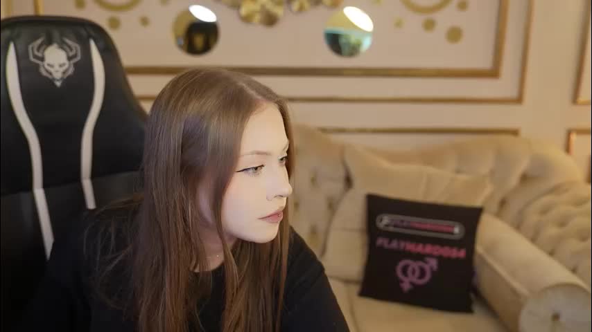 anabel_team054 Adult Chat December 24, 2025