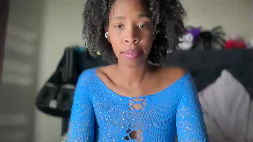 cum2charmxx Adult Chat December 24, 2025