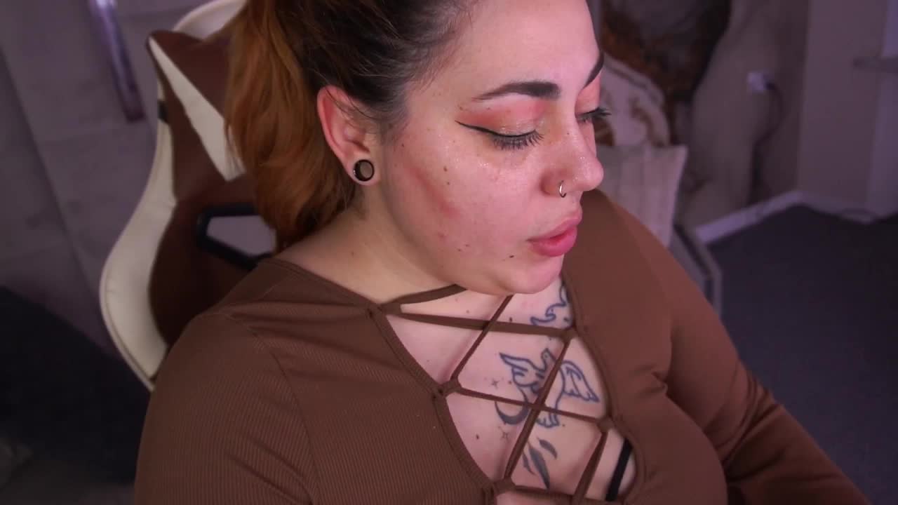 AmazonkaStarrr Adult Chat December 24, 2025