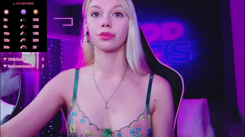 alessiacroft Adult Chat December 24, 2025