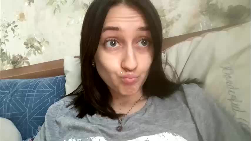 viktoria9898 Adult Chat December 24, 2025