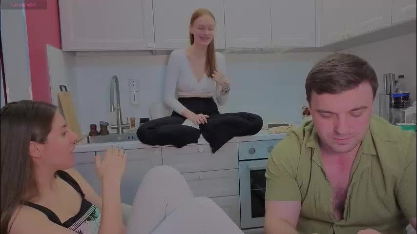 ihavepaws33 Adult Chat December 24, 2025