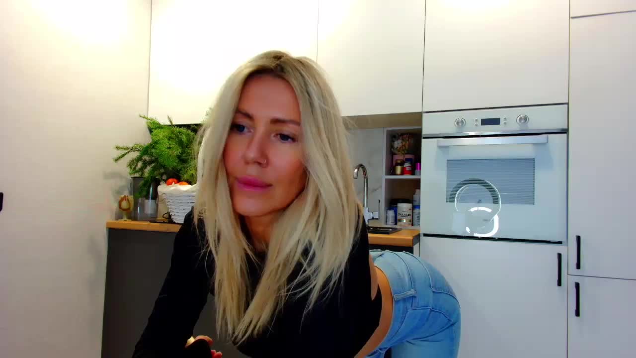 BlackAngel_ Adult Chat December 24, 2025