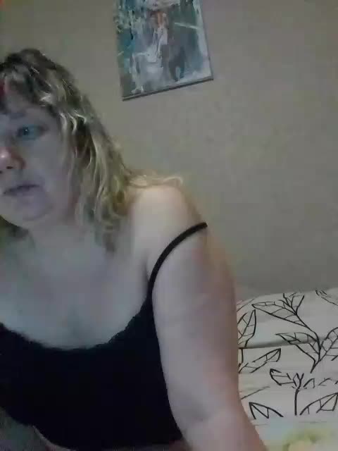 LucyAlexis Adult Chat December 24, 2025