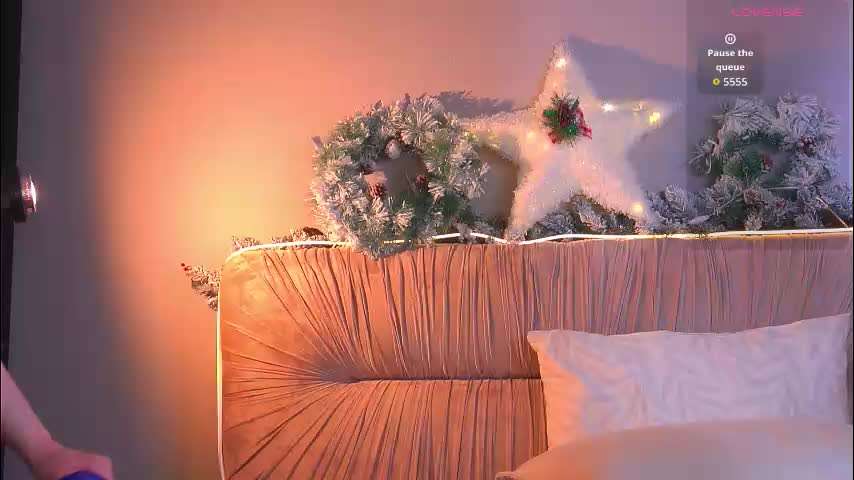 money_banny Adult Chat December 24, 2025