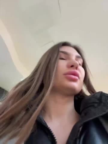 -EmilyBaby- Adult Chat December 24, 2025