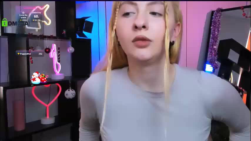 mila_glow Adult Chat December 24, 2025