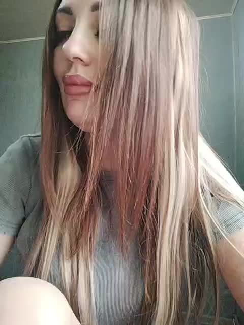 SexyKitty75-1 Adult Chat December 24, 2025