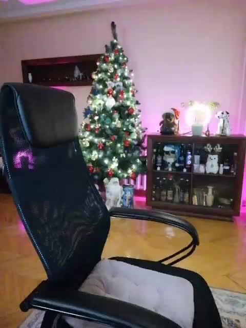 JuliaHesperaks Adult Chat December 24, 2025