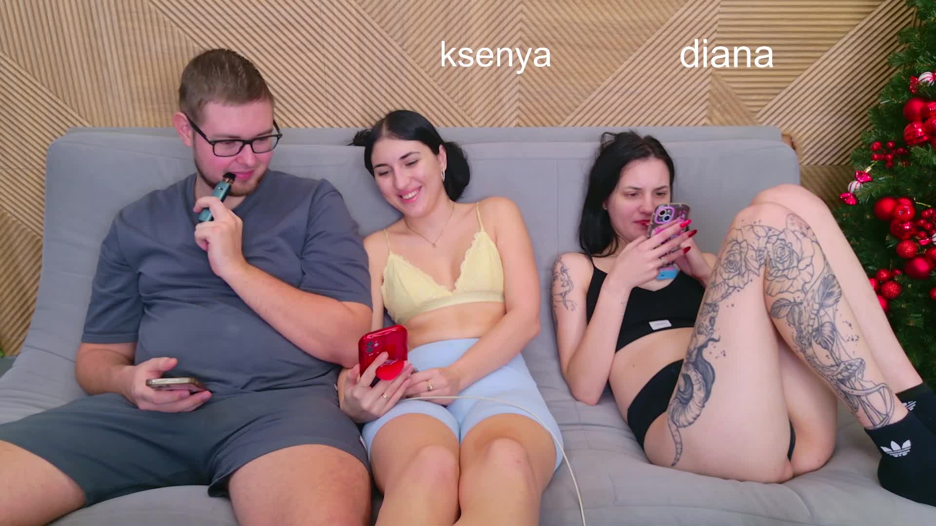 WebcamSlut Adult Chat December 25, 2025