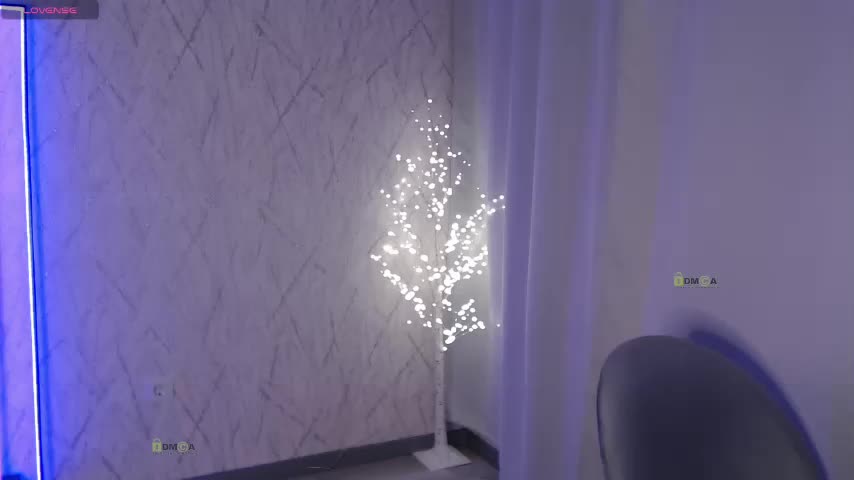 -Charlotte- Adult Chat December 25, 2025