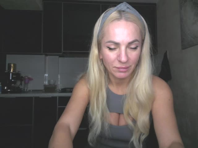 annamari1563 Adult Chat December 25, 2025