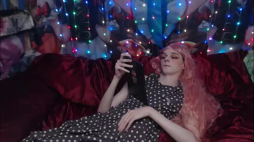 iselestias Adult Chat December 25, 2025