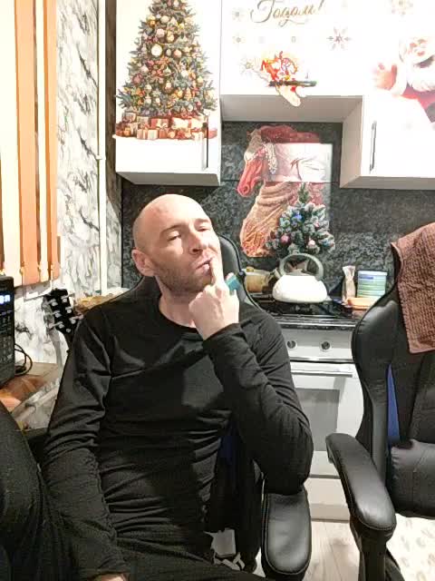 Innokentiy449 Adult Chat December 25, 2025