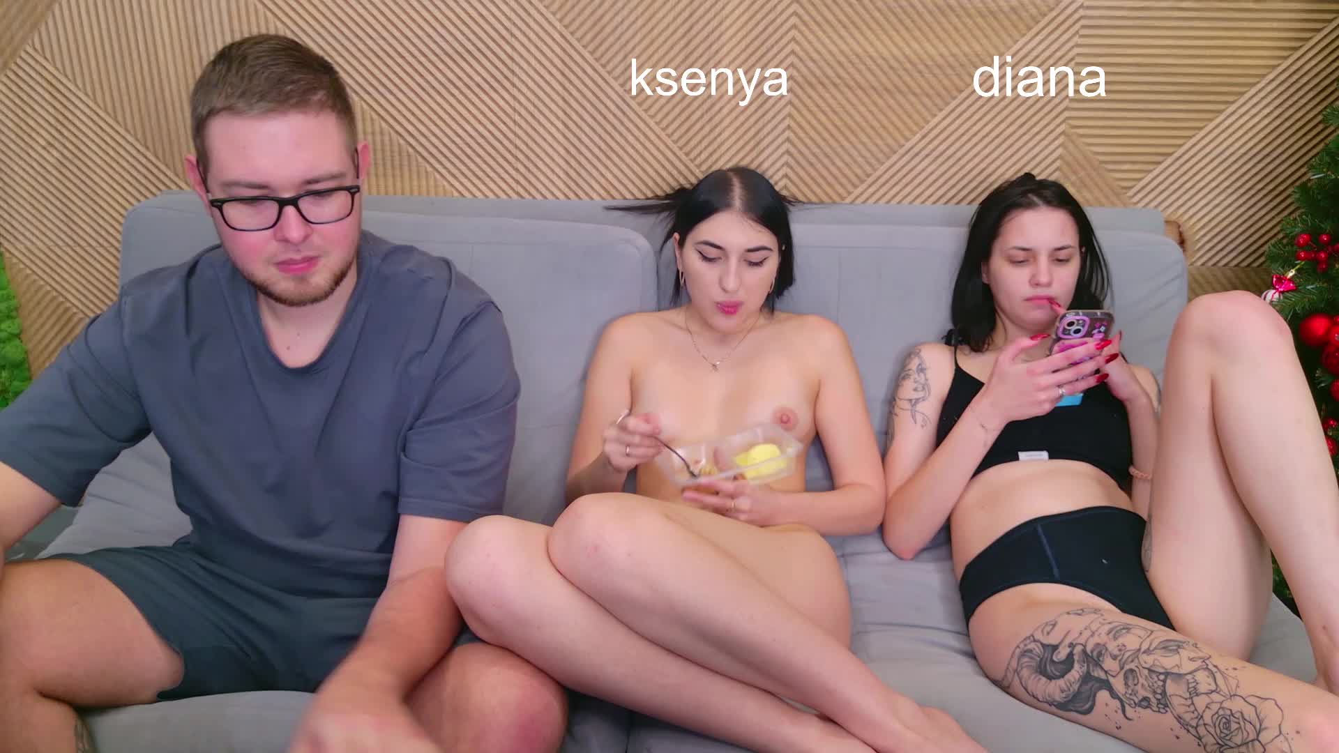 WebcamSlut Adult Chat December 25, 2025