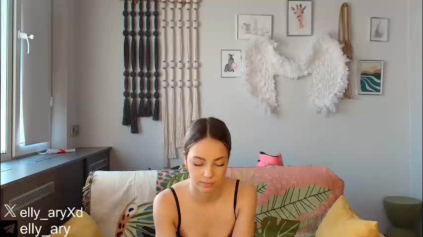 elly_ary Adult Chat December 25, 2025