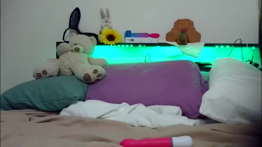 kate4unow Adult Chat December 25, 2025