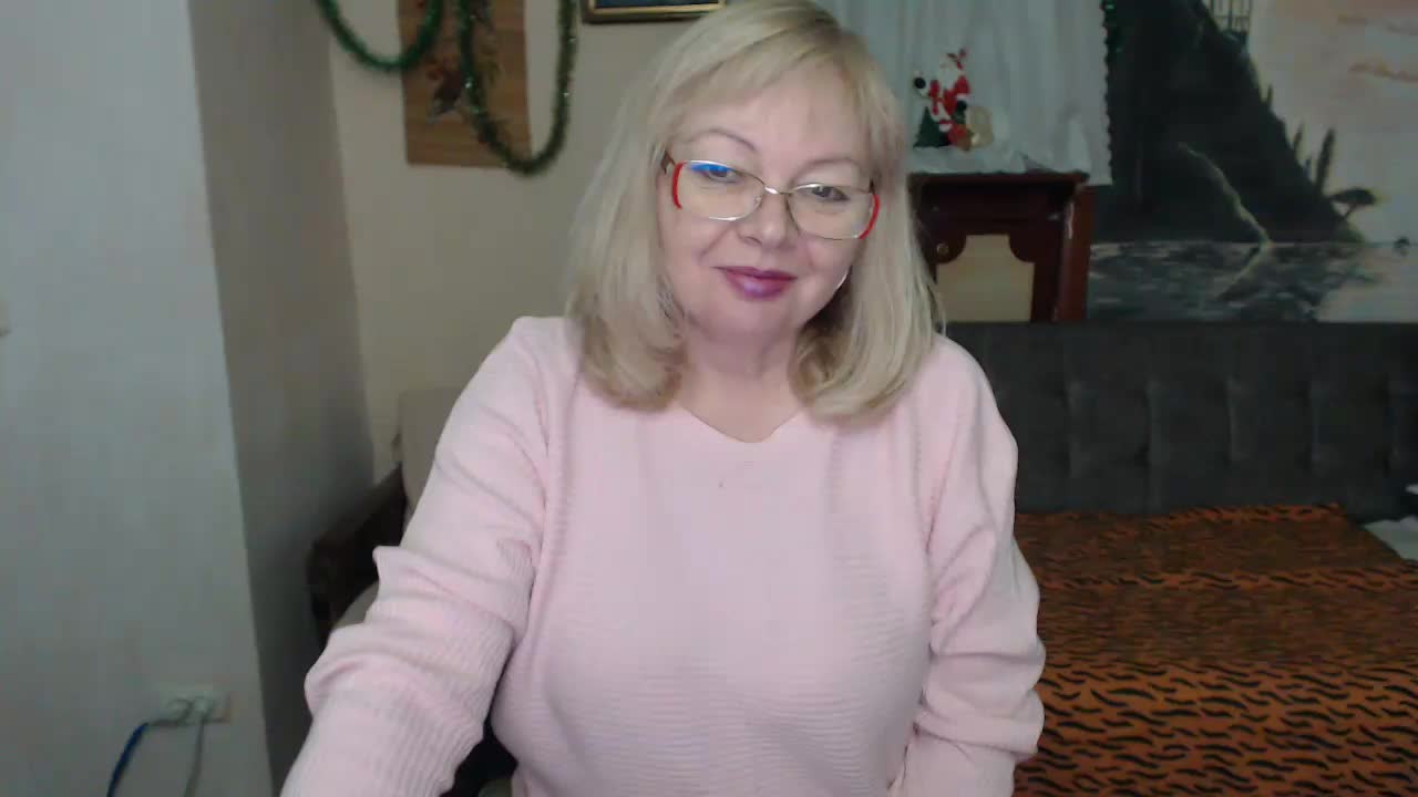 EvelynLoveShy Adult Chat December 25, 2025