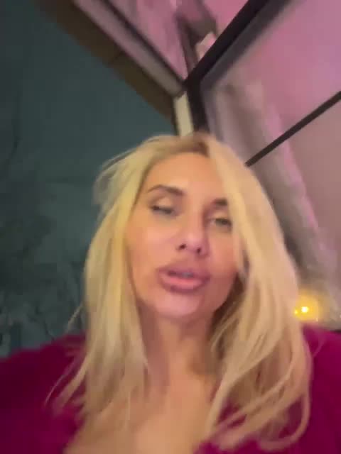 Tvoyasamka77 Adult Chat December 25, 2025